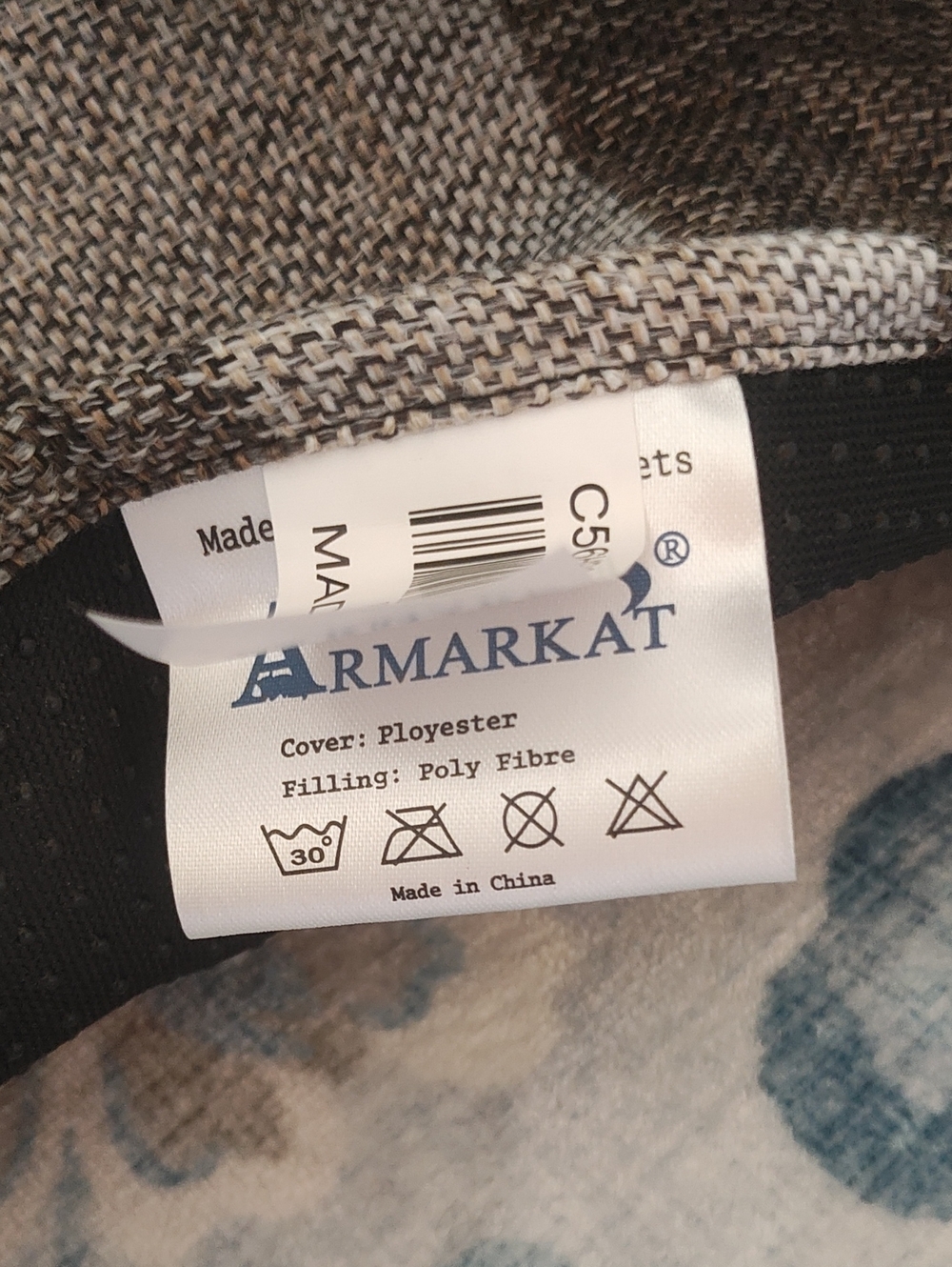 PETS: ARMARKAT CAT TEE-PEE BED - Picture 13 of 16